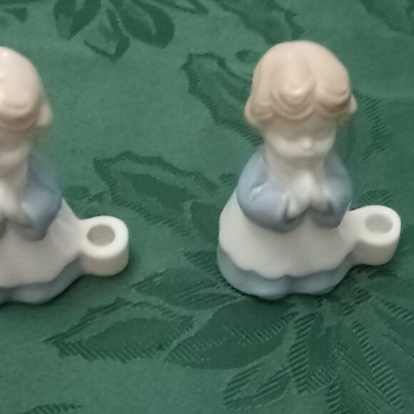 Vintage porcelain blue and white figurines, 2 girls mini candle holders - Picture 3 of 3